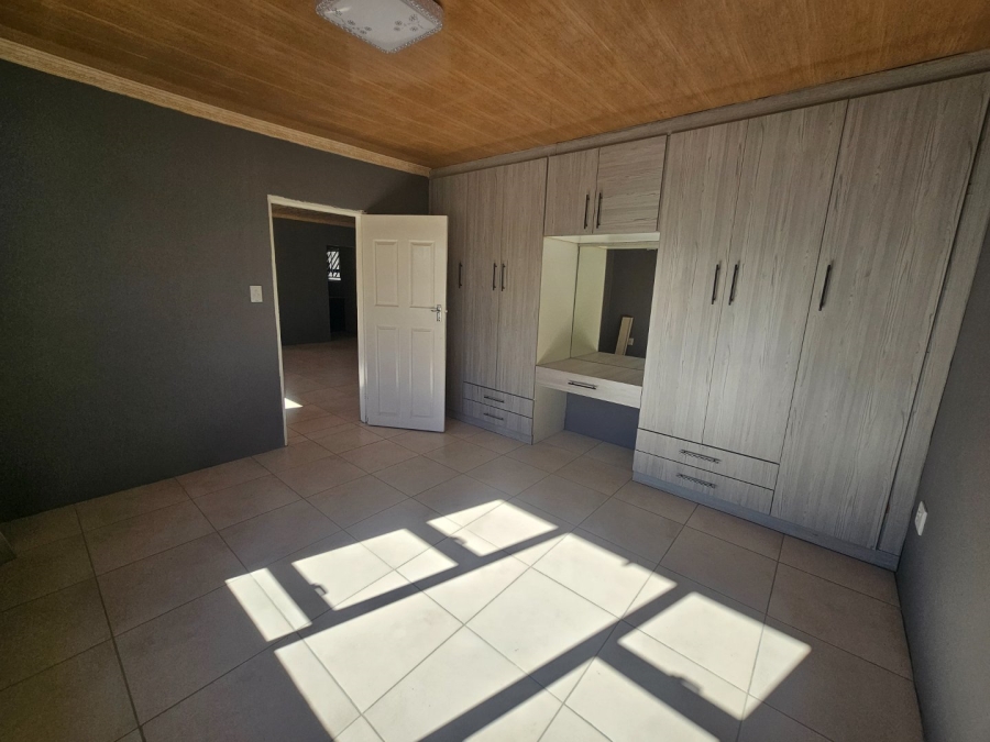 5 Bedroom Property for Sale in Panorama Free State